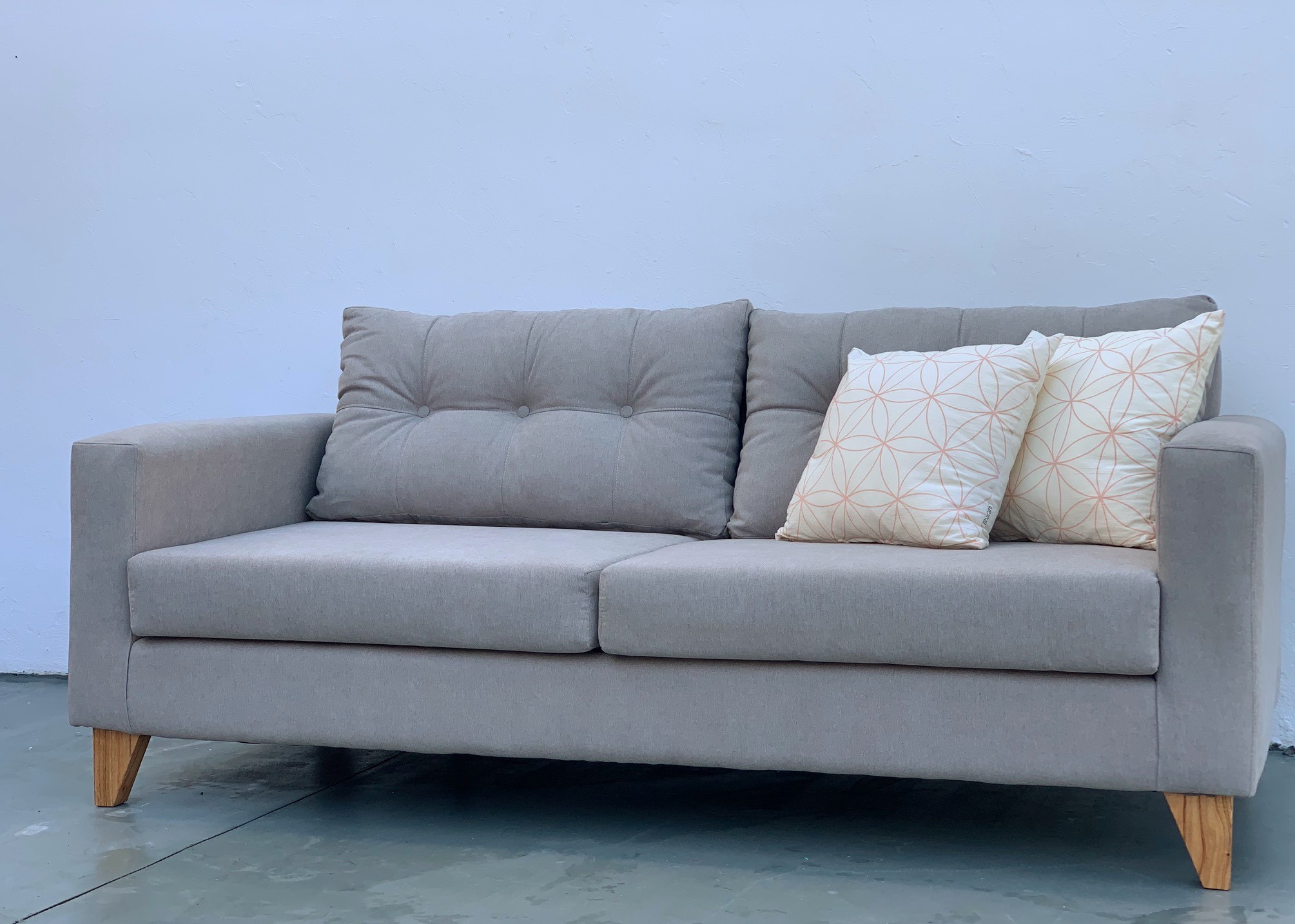 sillón tapizado en pana